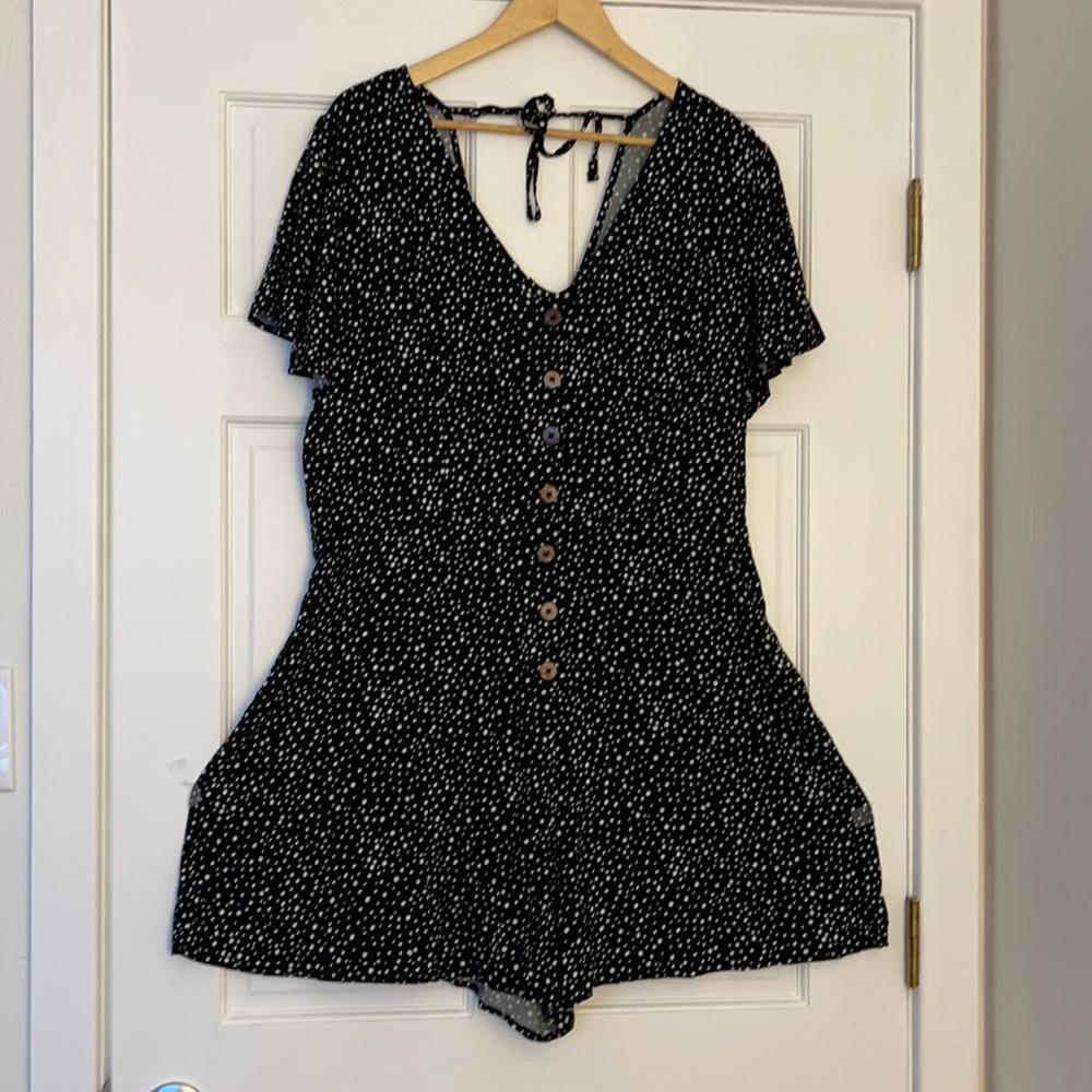 Forever 21 Back Tie Romper 2XL